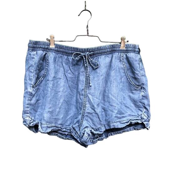 Universal Thread Chambray Blue Lyocell Drawstring Shorts Large - Picture 1 of 4